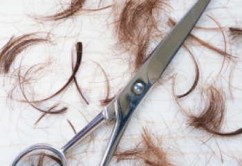  8 причин, по которым выпадают волосы 