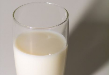Как повысить жирность молока