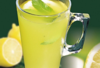 Как сделать из лимона лимонад