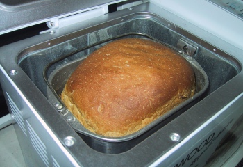 Как испечь в хлебопечке черный хлеб