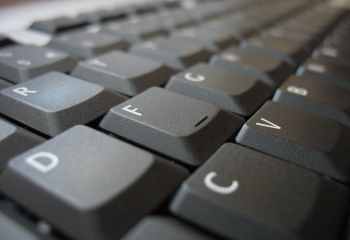 Как разобрать клавиатуру ноутбука