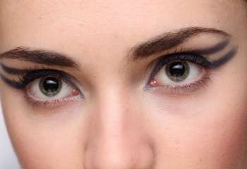 Как выделить зеленые глаза