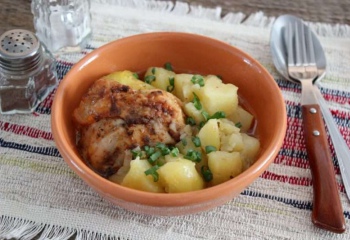 Курица с картошкой в мультиварке: пошаговые рецепты с фото для легкого приготовления