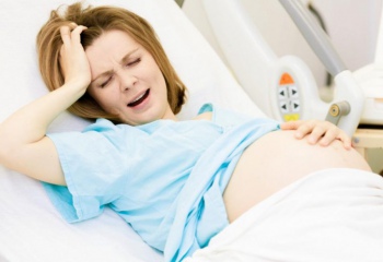 Схватки при родах: дыхание, как облегчить боль 