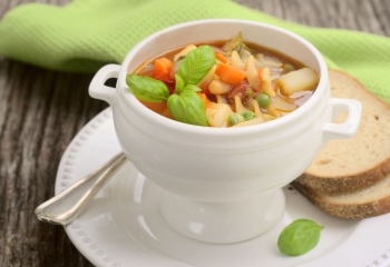 Как приготовить овощной суп минестроне