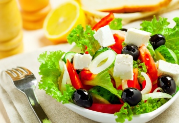 Как приготовить приправку для греческого салата