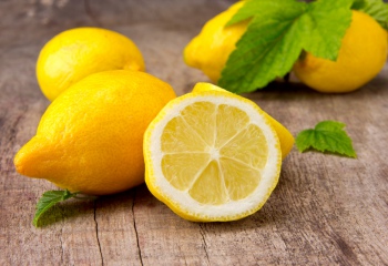 Польза лимона, его лечебные свойства