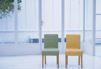 Как накидка на стул может преобразить ваш дом 
