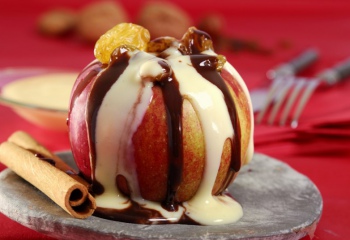 Десерт «Яблоки в снегу» - изумительное зимнее лакомство 