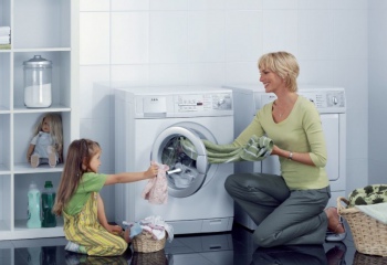 Какую стиральную машину выбрать для детских вещей