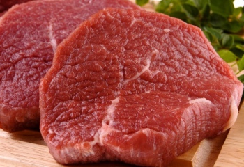 Почему не стоит перезамораживать мясо
