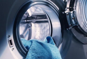 Что делать, если стиральная машина «скачет»
