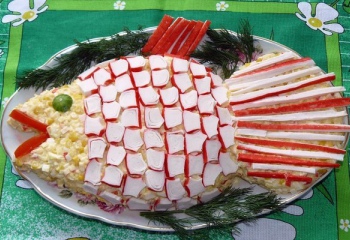 Как приготовить салат "Золотая рыбка"