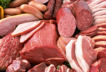 Почему колбаса дешевле мяса