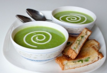 Как сварить суп с консервированным зеленым горошком