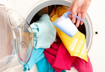 Как очистить одежду от силикона