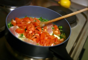Как вкусно приготовить курицу в томатном соусе