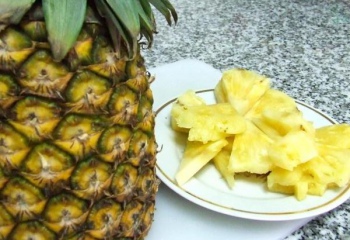 Как очистить ананас 