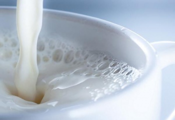 Как правильно варить молоко