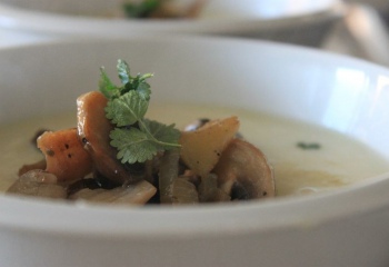 Как сделать грибной суп с черносливом
