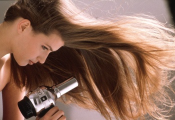 Как быстро высушить волосы