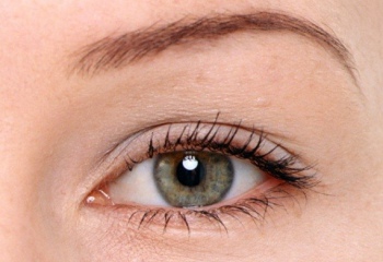 Как красить серо-зеленые глаза