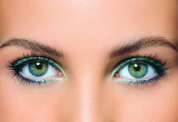 Как красить глаза зелеными тенями
