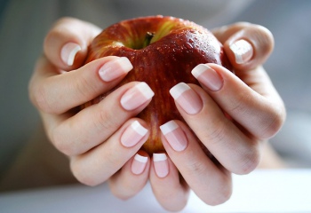 Как принимать витамины для ногтей
