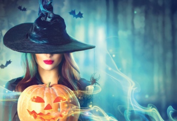 Выбираем шляпу ведьмы на Хэллоуин    