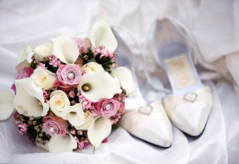 Свадебная обувь без каблука: красиво и удобно