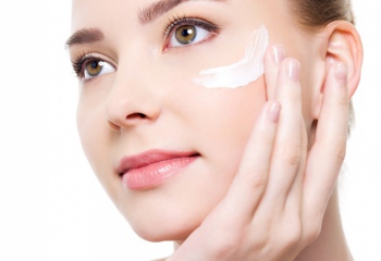 Уроки макияжа: как подобрать и нанести тон