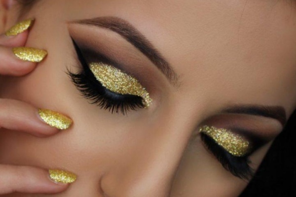 Золото и шиммер: новогодние тенденции макияжа