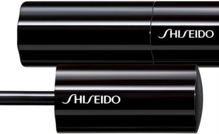 Лак для губ: необычная новинка от Shiseido