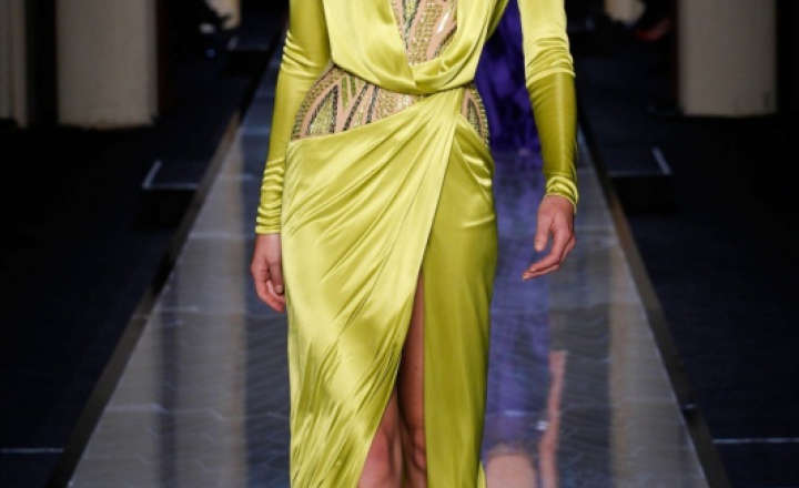Versace открыл Неделю высокой моды в Париже