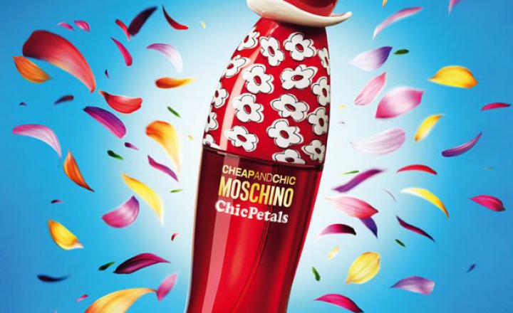 Новый аромат Moschino Cheap Petals