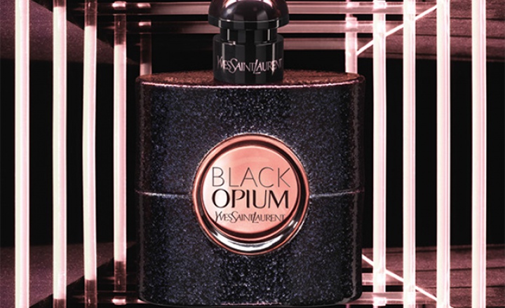 Легенда вернулась «в черном»: аромат Black Opium от YSL