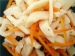 Как готовить салат из кальмаров и моркови