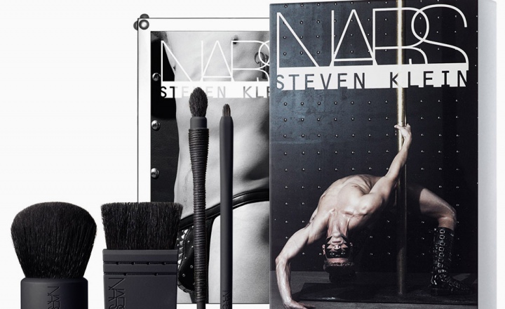 Фотограф-провокатор Стивен Кляйн создал коллекцию макияжа для Nars