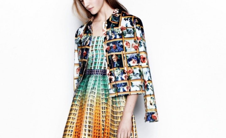 Эффект застывшего диафильма в Mary Katranzou Resort 2014