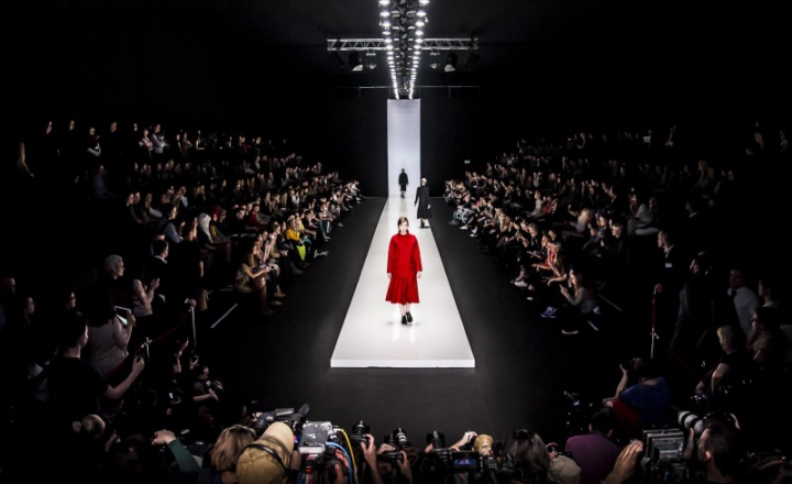 Трансляция показов Mercedes-Benz Fashion Week Russia