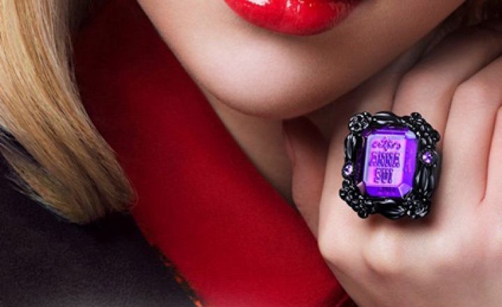 Кольца-помады в коллекции Anna Sui