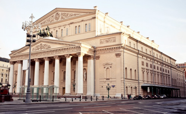 "Травиата" в Большом театре и новый парфюм Guerlain