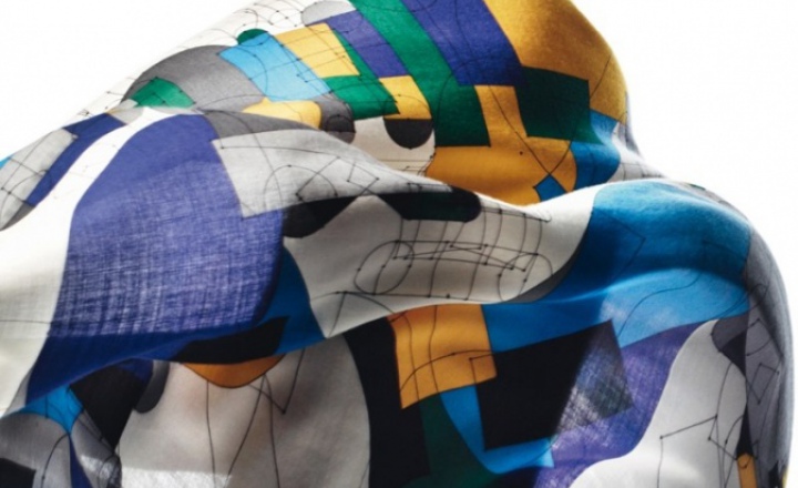 Платочные танцы: Карли Клосс для Hermes