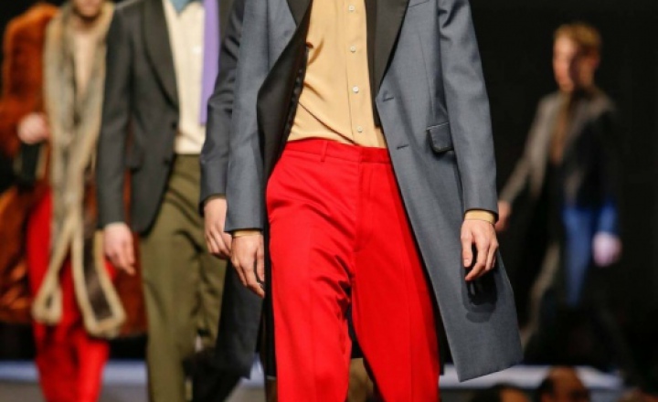 Мужской показ Prada осень-зима 14/15 с женщинами