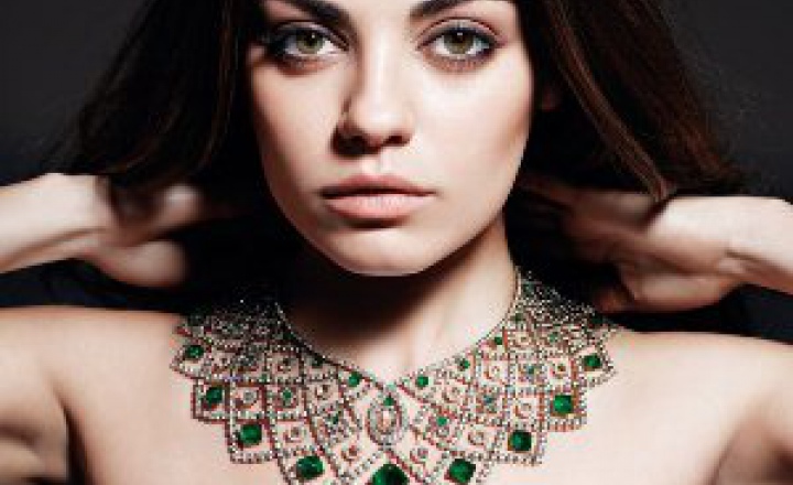 Мила Кунис - лицо изумрудов Gemfields