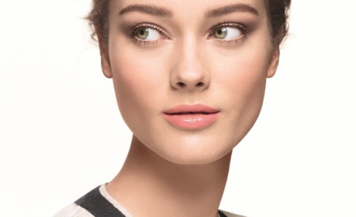 Невесомая вуаль: новая пудра Chanel