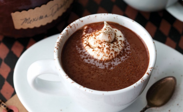 Две чашки какао для бабушки