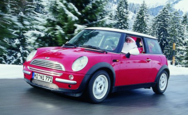 Санта получил самый длинный список новогодних пожеланий