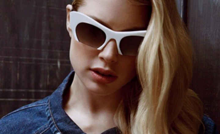 Рекламная кампания новых очков Miu Miu