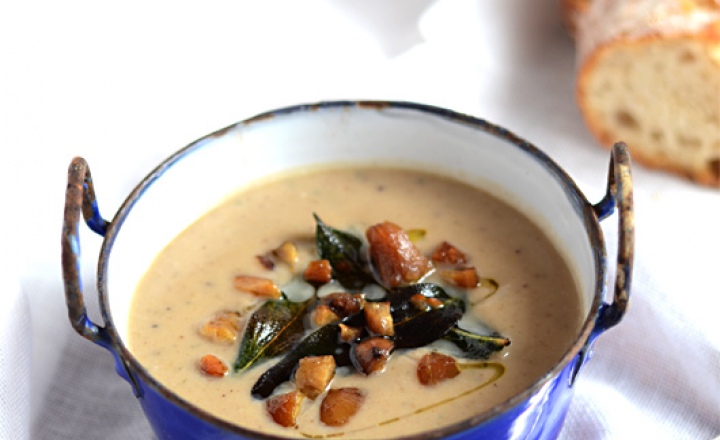 Нежнее нежного: каштановый суп с шалфеем